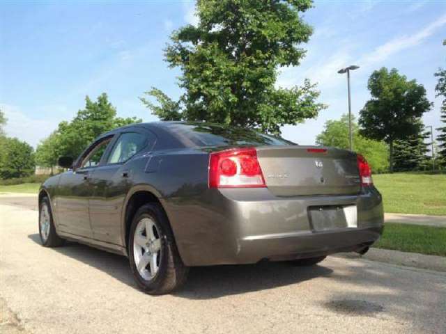 2010 Dodge Charger SXT 4DR Sedan